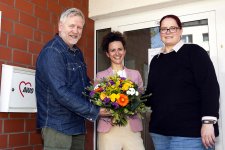 Die AWO Gesamtleitung der Einrichtungen und Dienste in Lauenburg, Frau Nadja Buddrus (m) wird von den beiden WVL-Vorstandsmitgliedern Beate Welzel und Karsten Legeler als neues WVL-Mitglied herzlich empfangen.