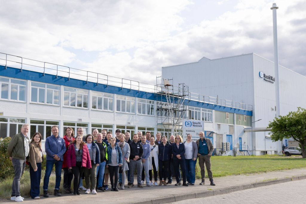 Besichtigung der WVL-Mitglieder bei Smurfit Westrock in der Industriestraße 3 © Dirk Eisermann